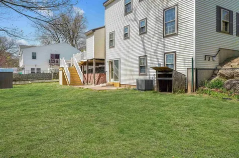 133 Mapleton Road Manchester NH 03103