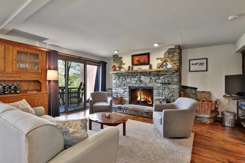 1226 East Ash Road Plymouth VT 05056