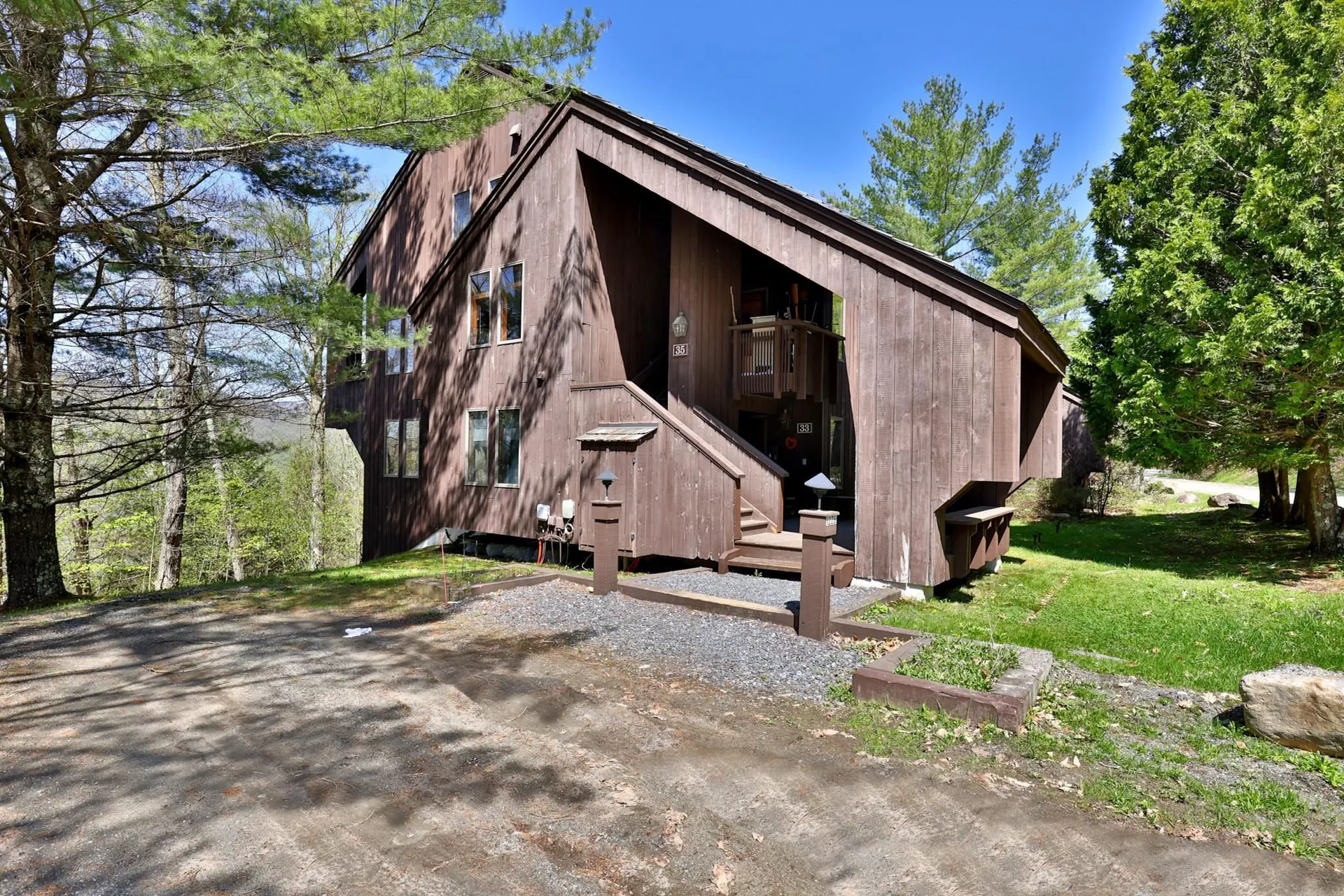 1226 East Ash Road Plymouth VT 05056