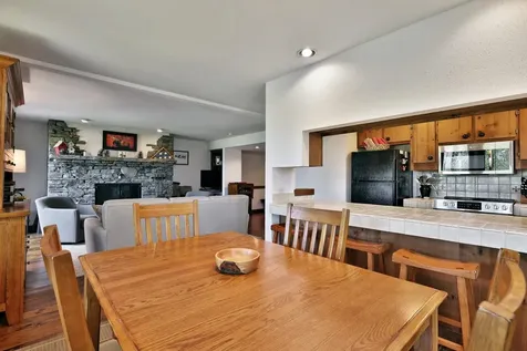 1226 East Ash Road Plymouth VT 05056