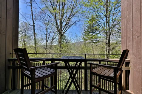 1226 East Ash Road Plymouth VT 05056