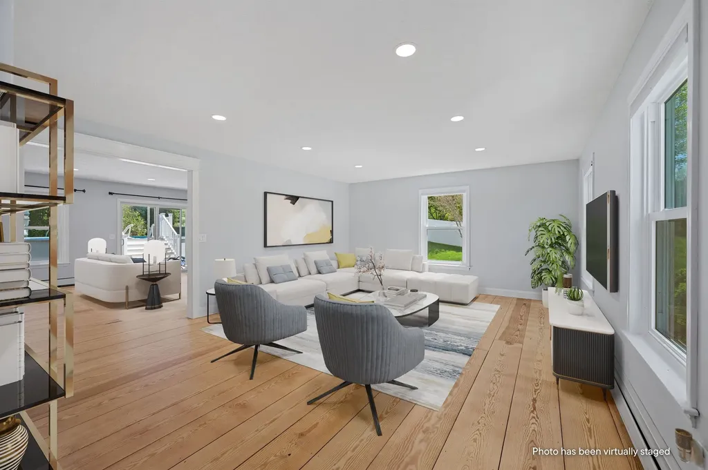 4 Iris Drive Stratham NH 03885