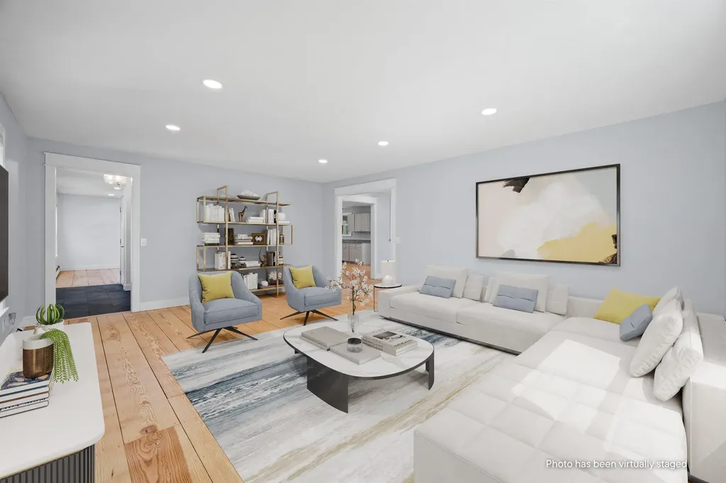 4 Iris Drive Stratham NH 03885