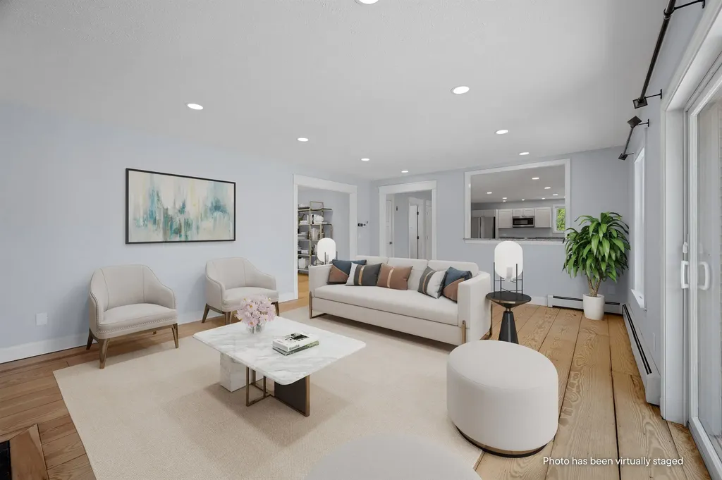 4 Iris Drive Stratham NH 03885