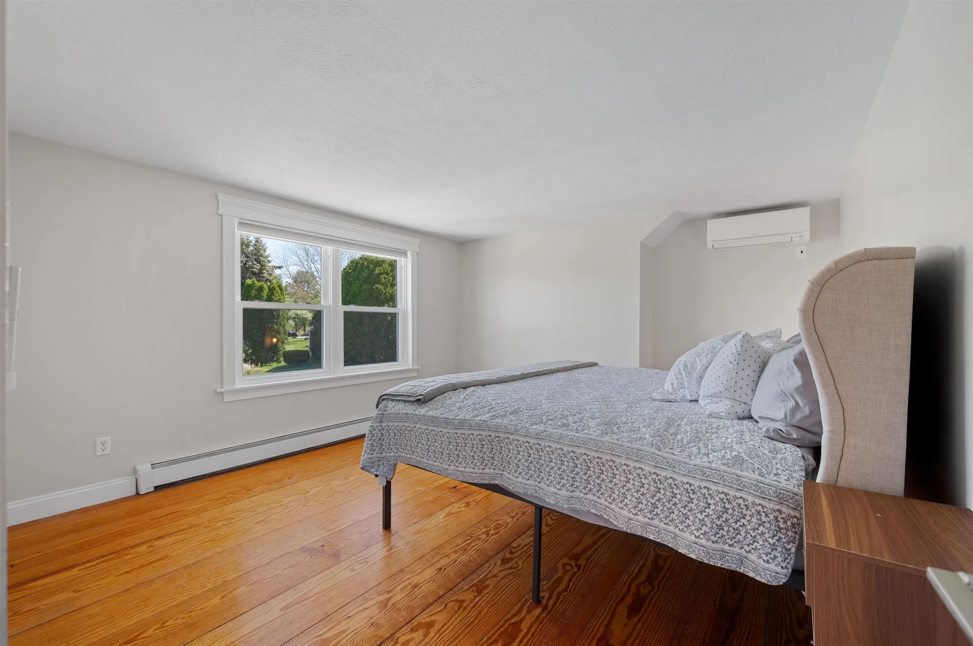 4 Iris Drive Stratham NH 03885