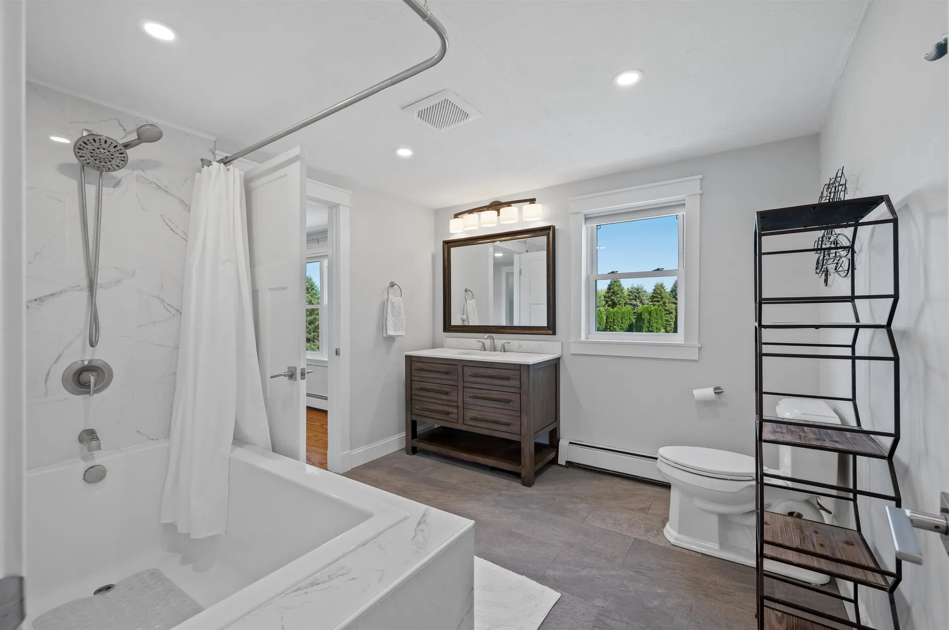 4 Iris Drive Stratham NH 03885