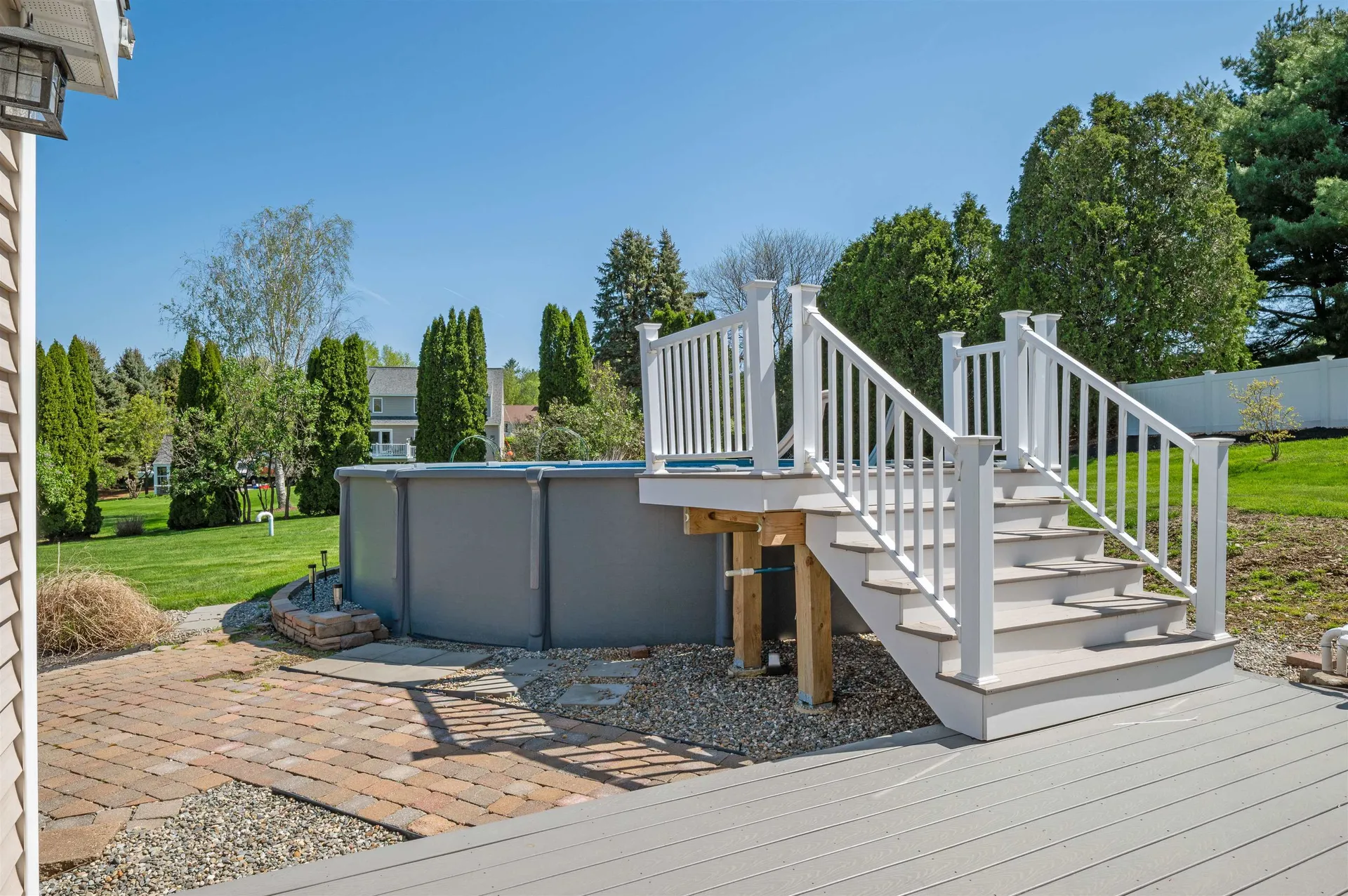 4 Iris Drive Stratham NH 03885