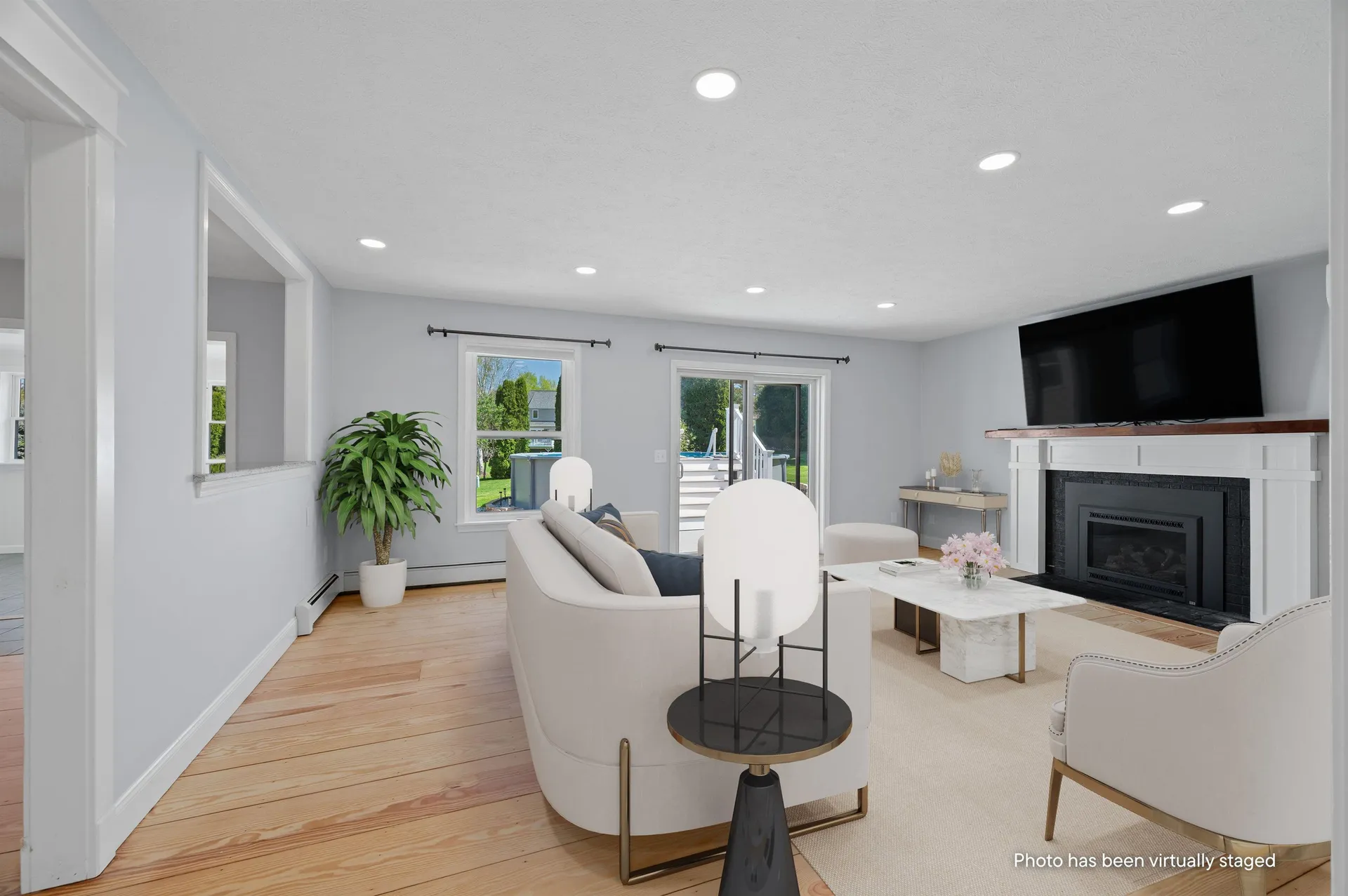 4 Iris Drive Stratham NH 03885