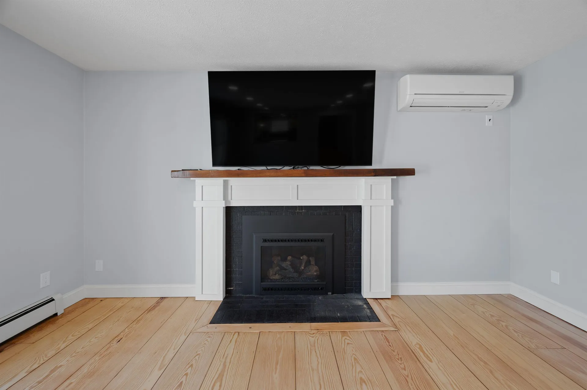 4 Iris Drive Stratham NH 03885