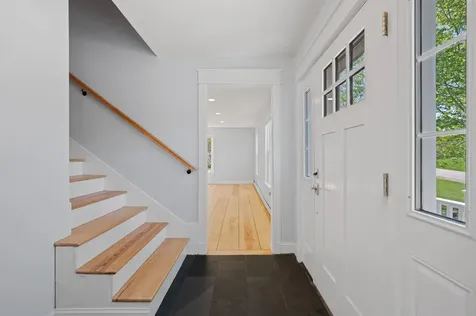 4 Iris Drive Stratham NH 03885