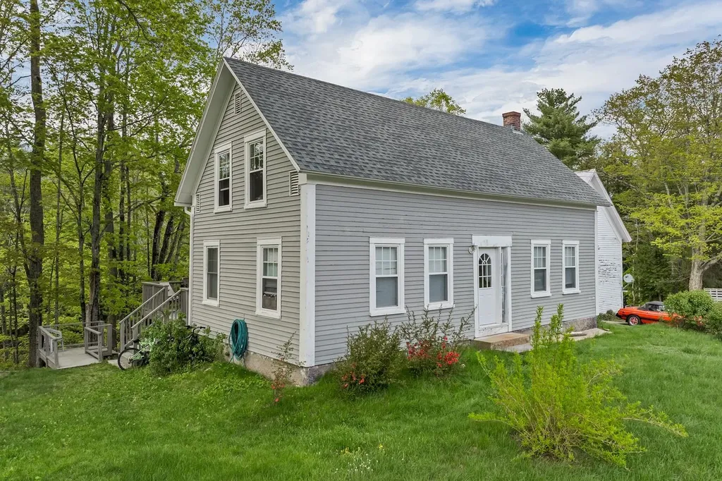 86 Bearcamp Highway Tamworth NH 03883