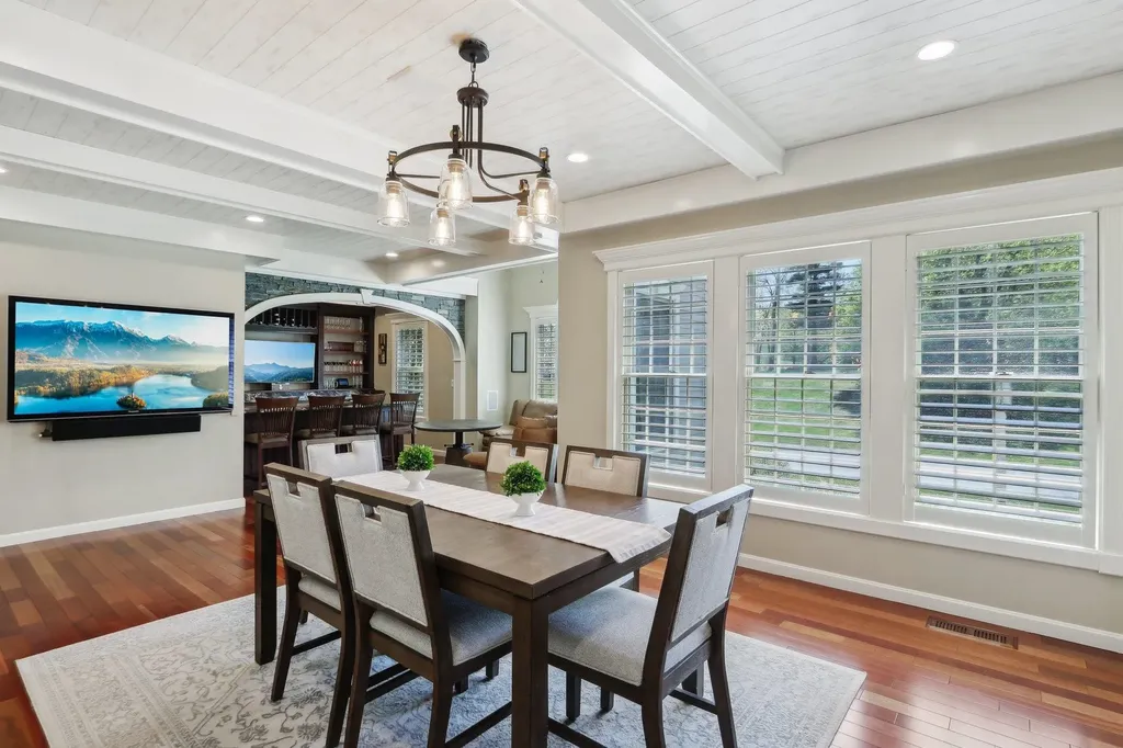 7 Golfview Road Windham NH 03087