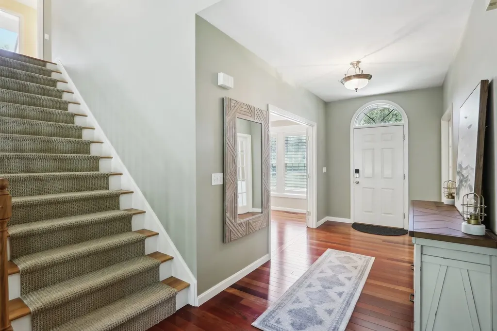 7 Golfview Road Windham NH 03087