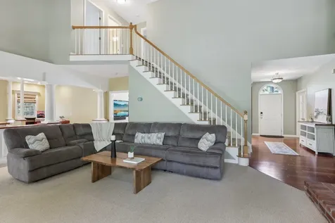 7 Golfview Road Windham NH 03087