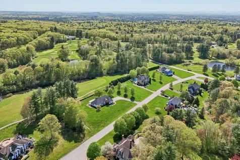 7 Golfview Road Windham NH 03087