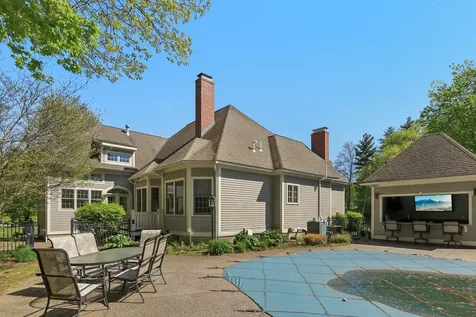 7 Golfview Road Windham NH 03087