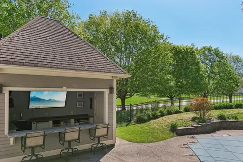 7 Golfview Road Windham NH 03087