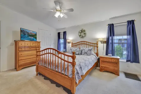 216 Robin Hood Drive Exeter NH 03833