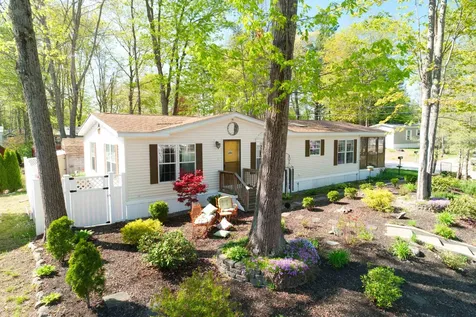 216 Robin Hood Drive Exeter NH 03833