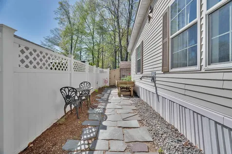 216 Robin Hood Drive Exeter NH 03833