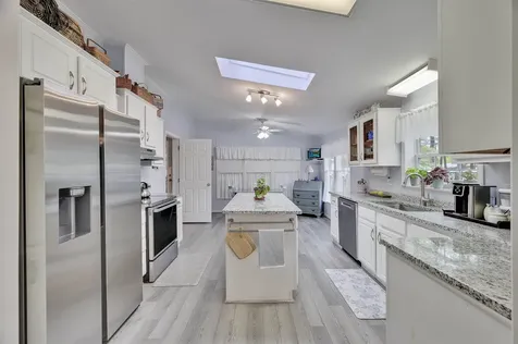 216 Robin Hood Drive Exeter NH 03833