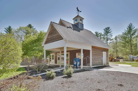 216 Robin Hood Drive Exeter NH 03833