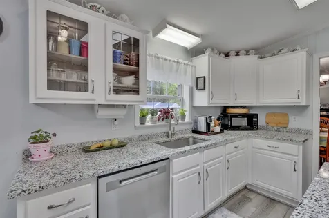 216 Robin Hood Drive Exeter NH 03833