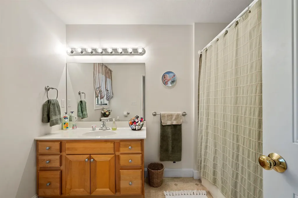 57 Winona Road Meredith NH 03253