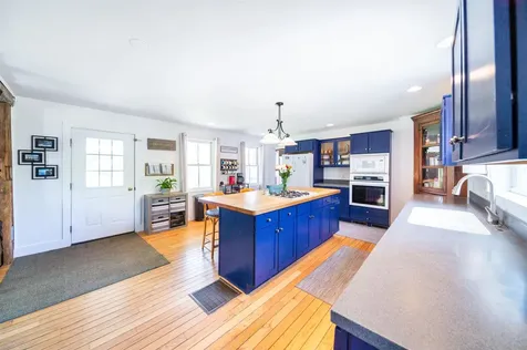 6 Sand Hill Road Georgia VT 05468