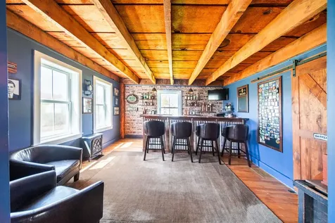 6 Sand Hill Road Georgia VT 05468