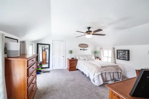 6 Sand Hill Road Georgia VT 05468