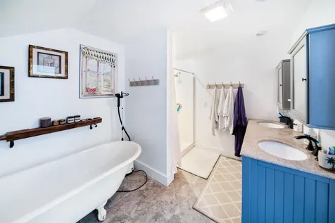 6 Sand Hill Road Georgia VT 05468