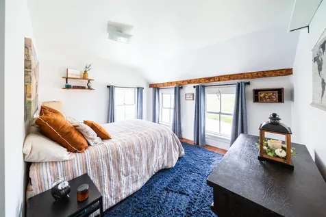 6 Sand Hill Road Georgia VT 05468