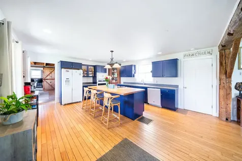 6 Sand Hill Road Georgia VT 05468