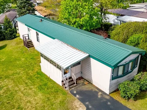290 Calef Highway Epping NH 03042