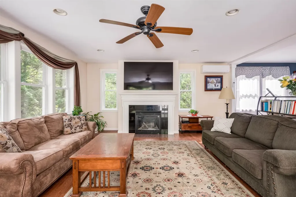 4 Rocky Lane Durham NH 03824