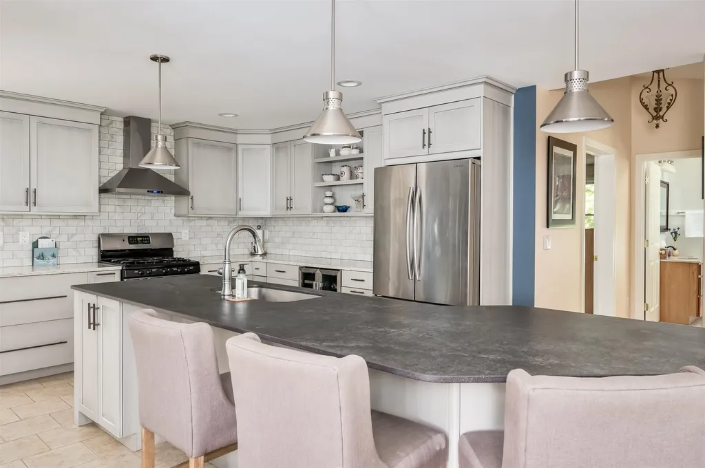 4 Rocky Lane Durham NH 03824