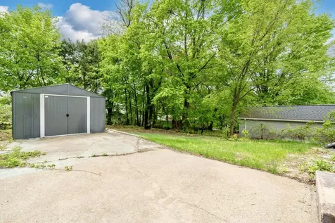 373 Lowell Street Manchester NH 03104