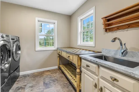 32 Old Farm Road Norwich VT 05055