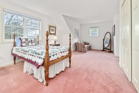 32 Old Farm Road Norwich VT 05055