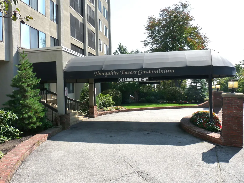 55 River Road Manchester NH 03104