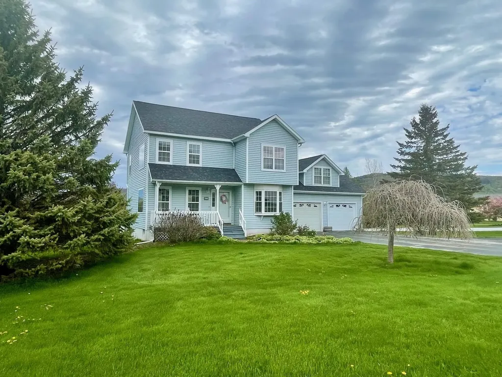 17 Laurie Avenue St. Albans Town VT 05478