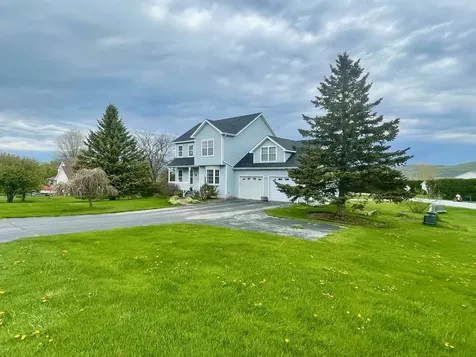 17 Laurie Avenue St. Albans Town VT 05478