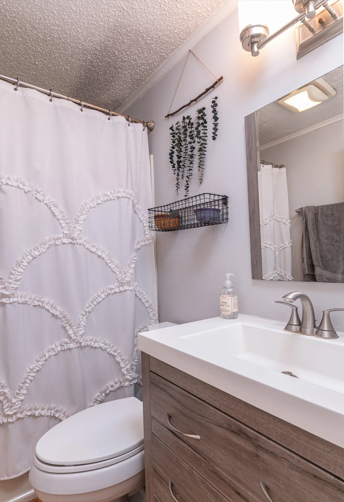 141 Dawn Drive Hartford VT 05001
