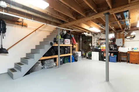 141 Dawn Drive Hartford VT 05001