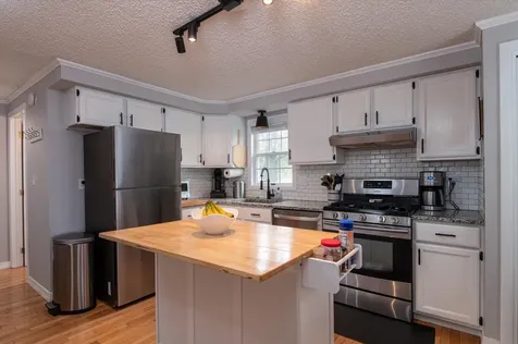 141 Dawn Drive Hartford VT 05001