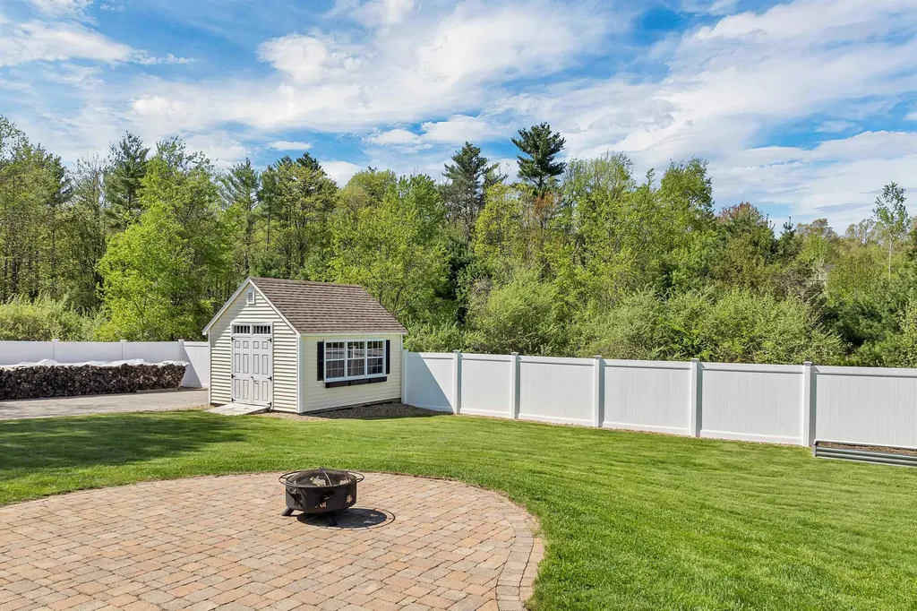 2 Depot Lane Lee NH 03861