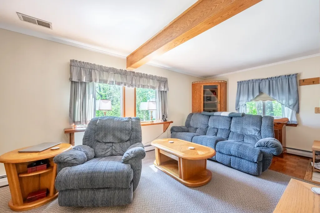 20 Church Street Bradford NH 03221