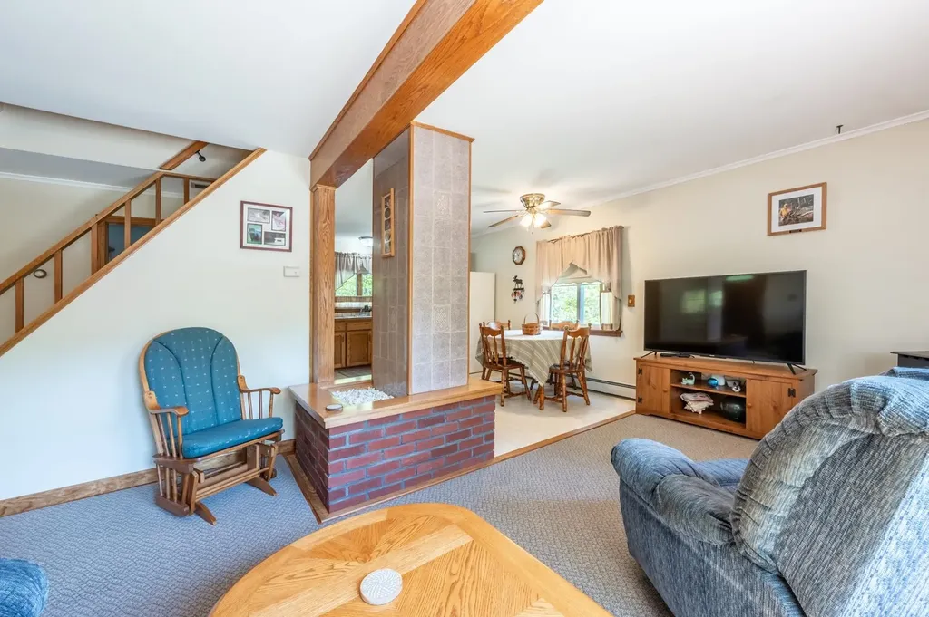 20 Church Street Bradford NH 03221