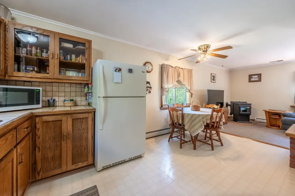 20 Church Street Bradford NH 03221